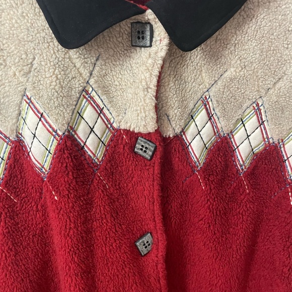 Vintage TEDDI Burgundy and Cream Jacket w/Black collar Quilted Diamond Pattern - Picture 6 of 16